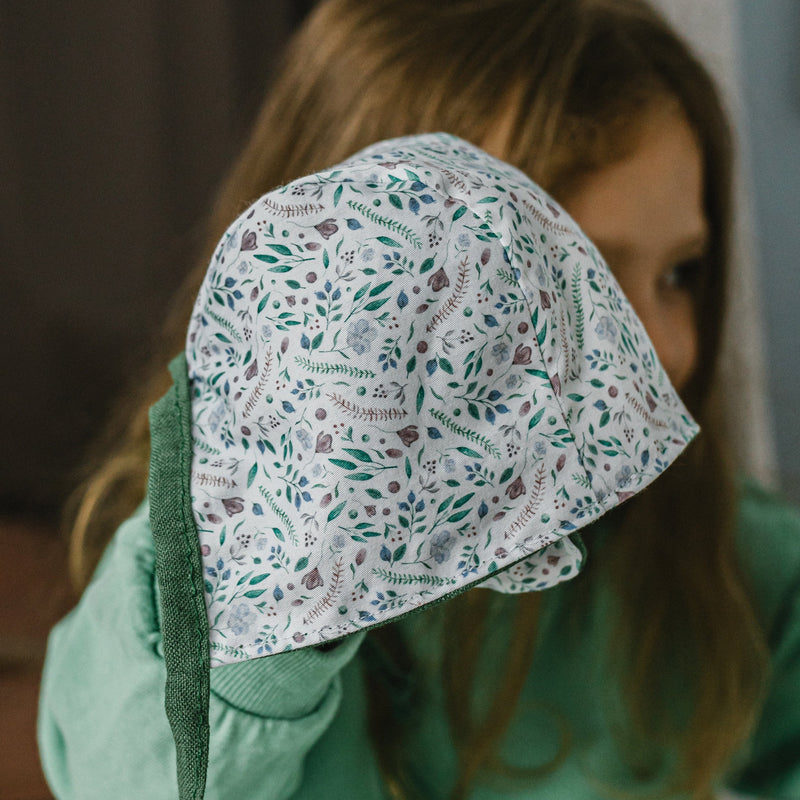 Surface pattern - Delicate Meadow hat